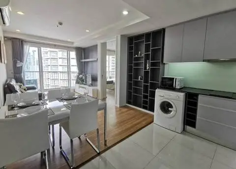 15 Sukhumvit Residences: Main Photo
