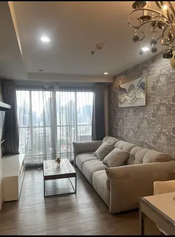 15 Sukhumvit Residences