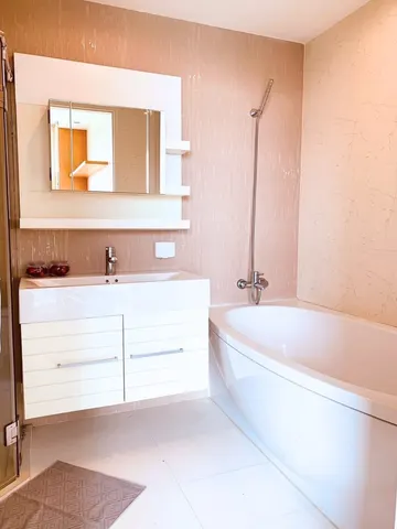 Baan Siri 31: Bathroom