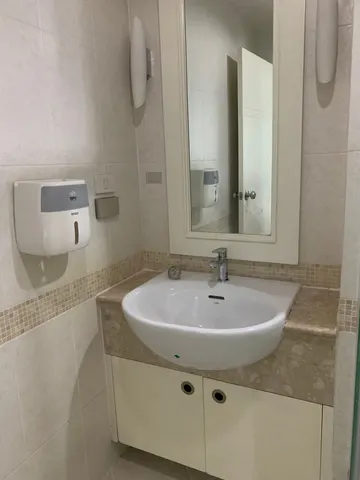 Baan Siri Silom: Bathroom