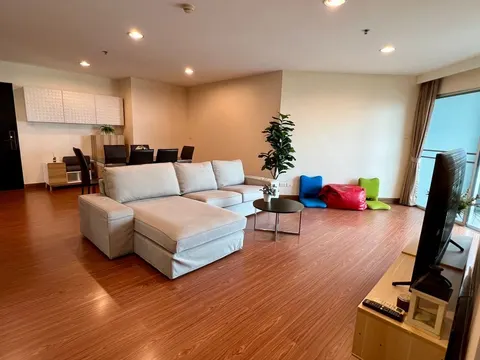 Belle Grand Rama 9: Living Room