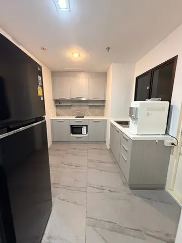 Central City East Tower: Kitchen