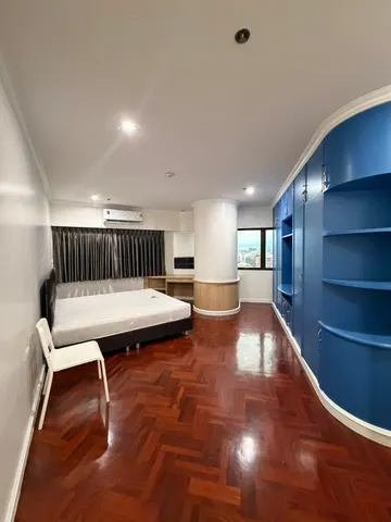Central City East Tower: Bedroom