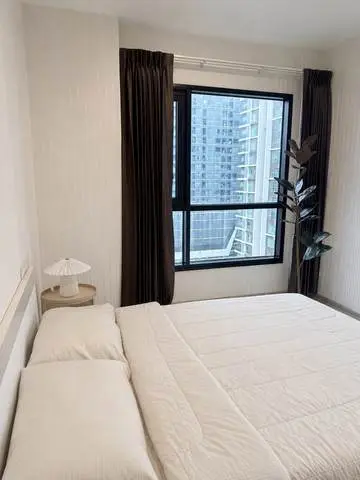 Condolette Midst Rama 9