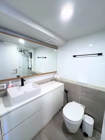 Culture Thonglor: Bathroom