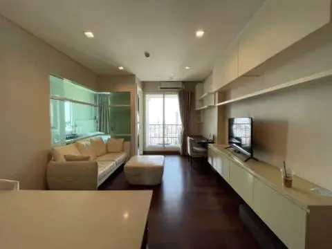 Ivy Thonglor