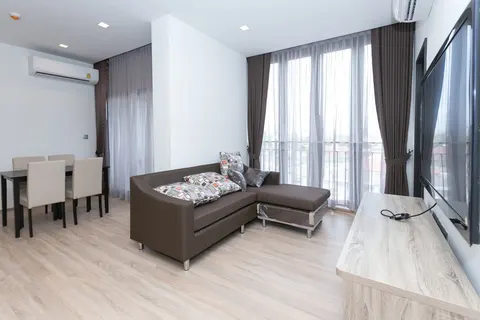 KAWA HAUS: Living Room