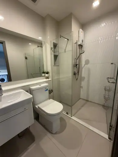 Life Asoke Hype: Bathroom