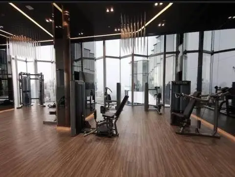 Life Asoke Rama 9
