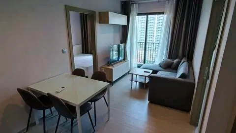 Life Asoke Rama 9