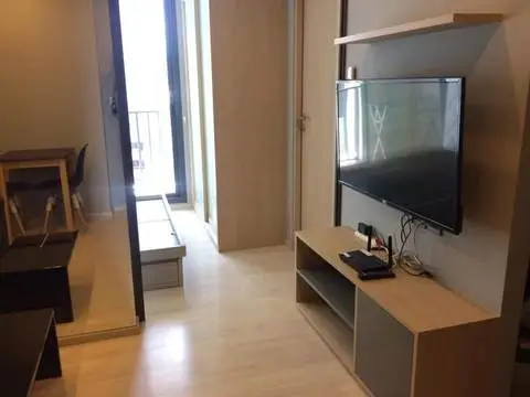 M Thonglor 10