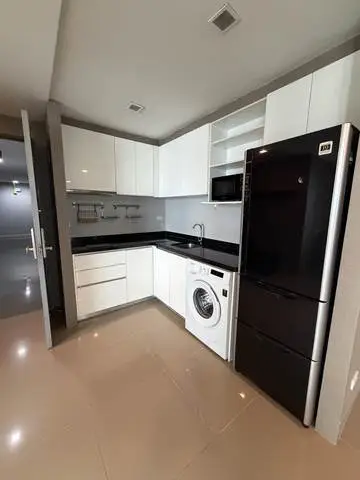 Mirage Sukhumvit 27: Kitchen