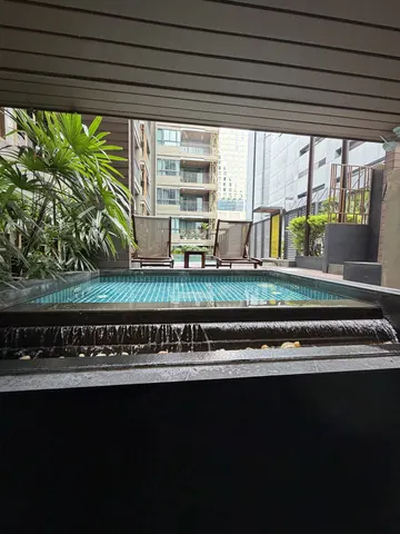 Mirage Sukhumvit 27: Pool