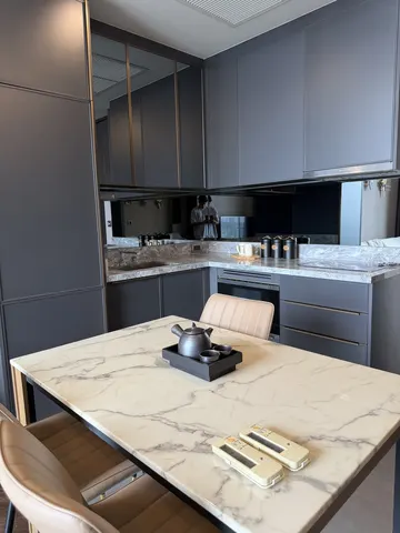 The Monument Sanampao: Kitchen