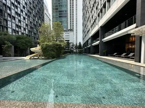 Noble Ploenchit
