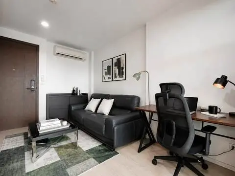 Rhythm Sathorn–Narathiwas: Main Photo