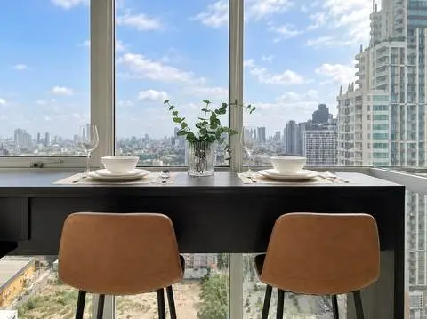 Rhythm Sathorn–Narathiwas