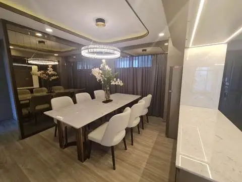 Royal Castle Sukhumvit