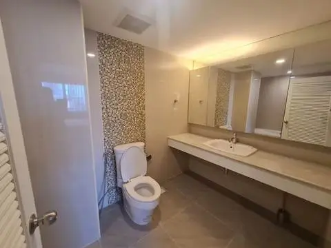Royal Castle Sukhumvit