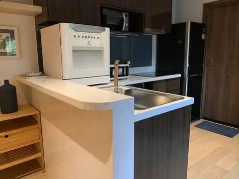 Runesu Thonglor 5