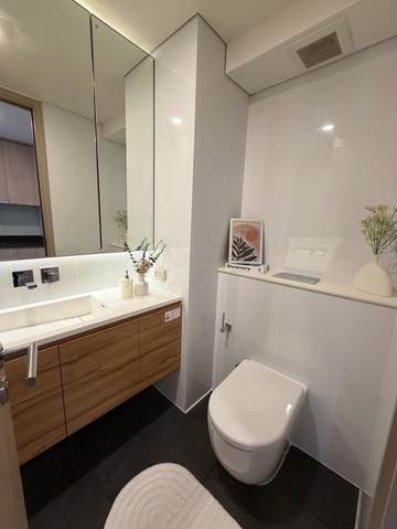 Siamese Residence Landmark @ MRTA: Bathroom
