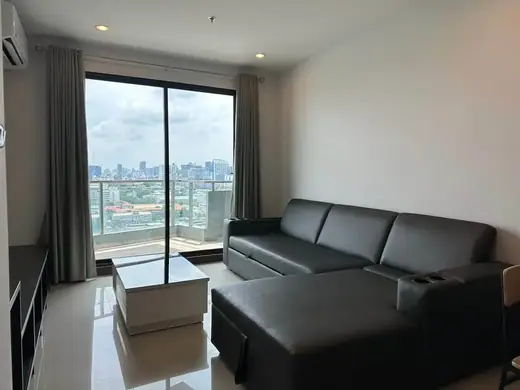 Supalai Premier Ratchathewi: Living Room