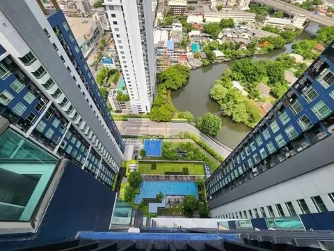 The Base Sukhumvit 77