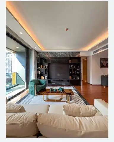 The Estelle Phrom Phong