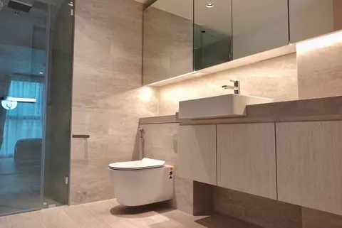 The Lofts Silom: Bathroom