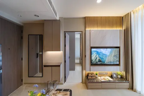 The Extro Phayathai
