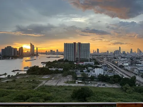 U Delight Residences Riverfront Rama 3
